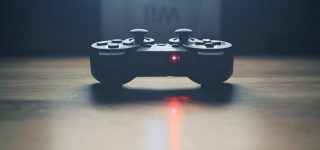 light-game-joystick-controller-video-game-play-79-pxhere.com